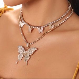 PRICE DROP 🆕 Bling Butterfly 2Layer Necklace